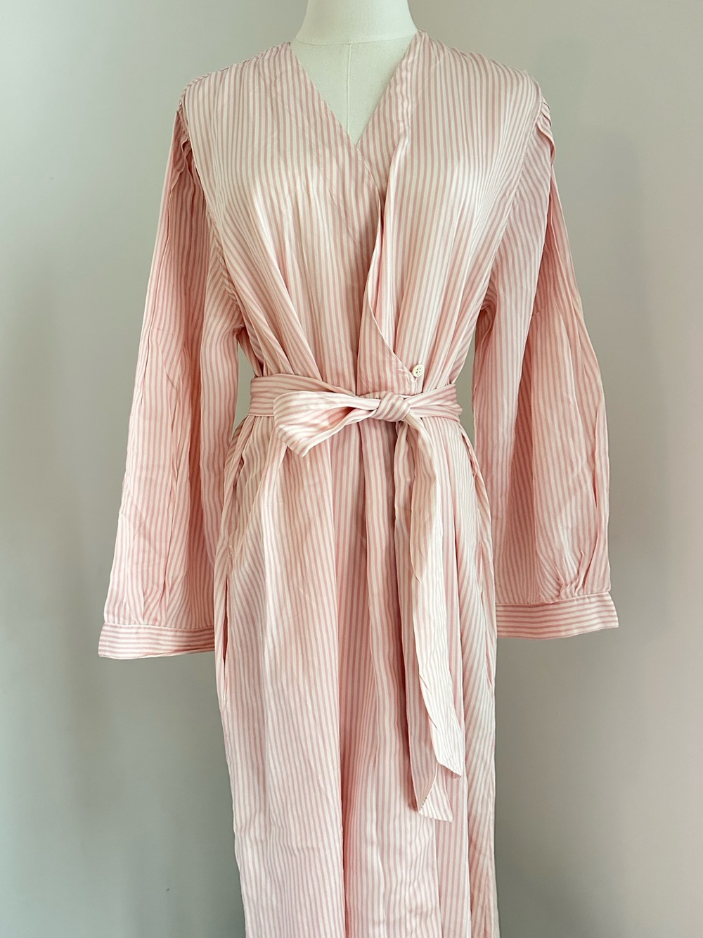 Malizia La Perla Silk Pale Pink Striped Wrap Robe with Waist Tie